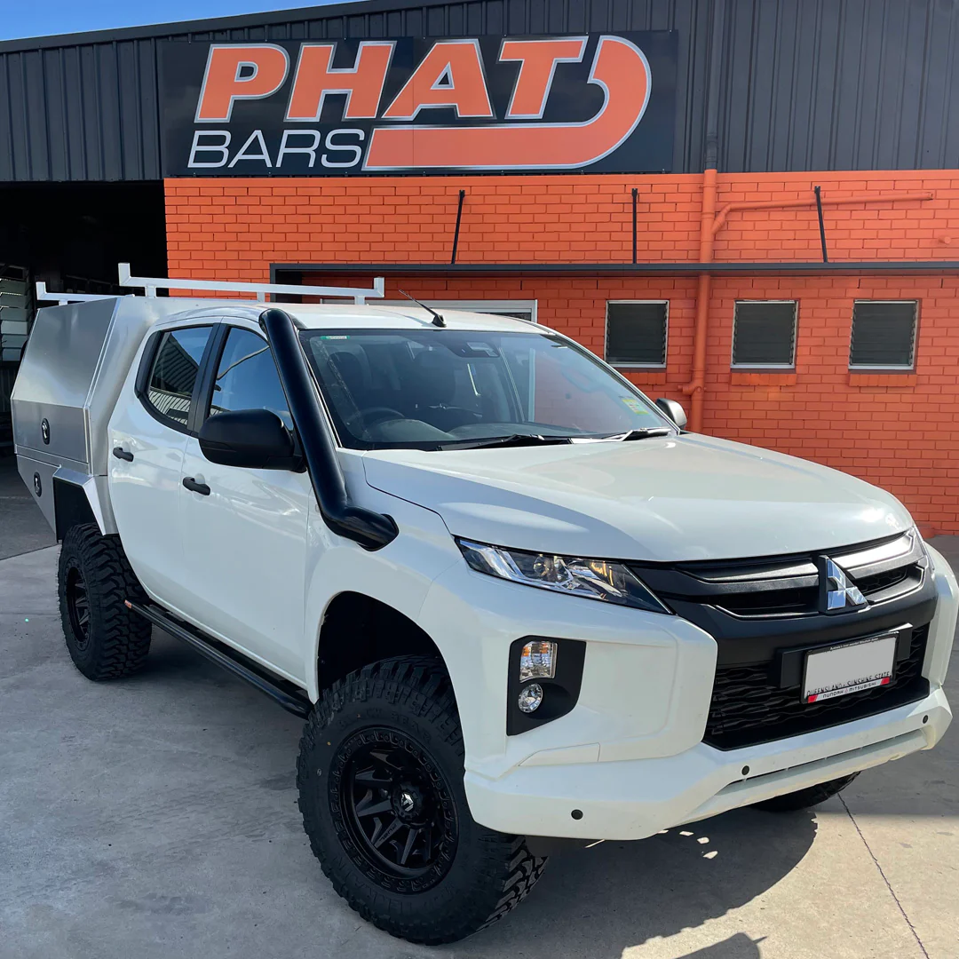 Mitsubishi Triton MR ANGLED Rock Sliders / Side Steps – P/C Ally Checkerplate Tread - Image 2