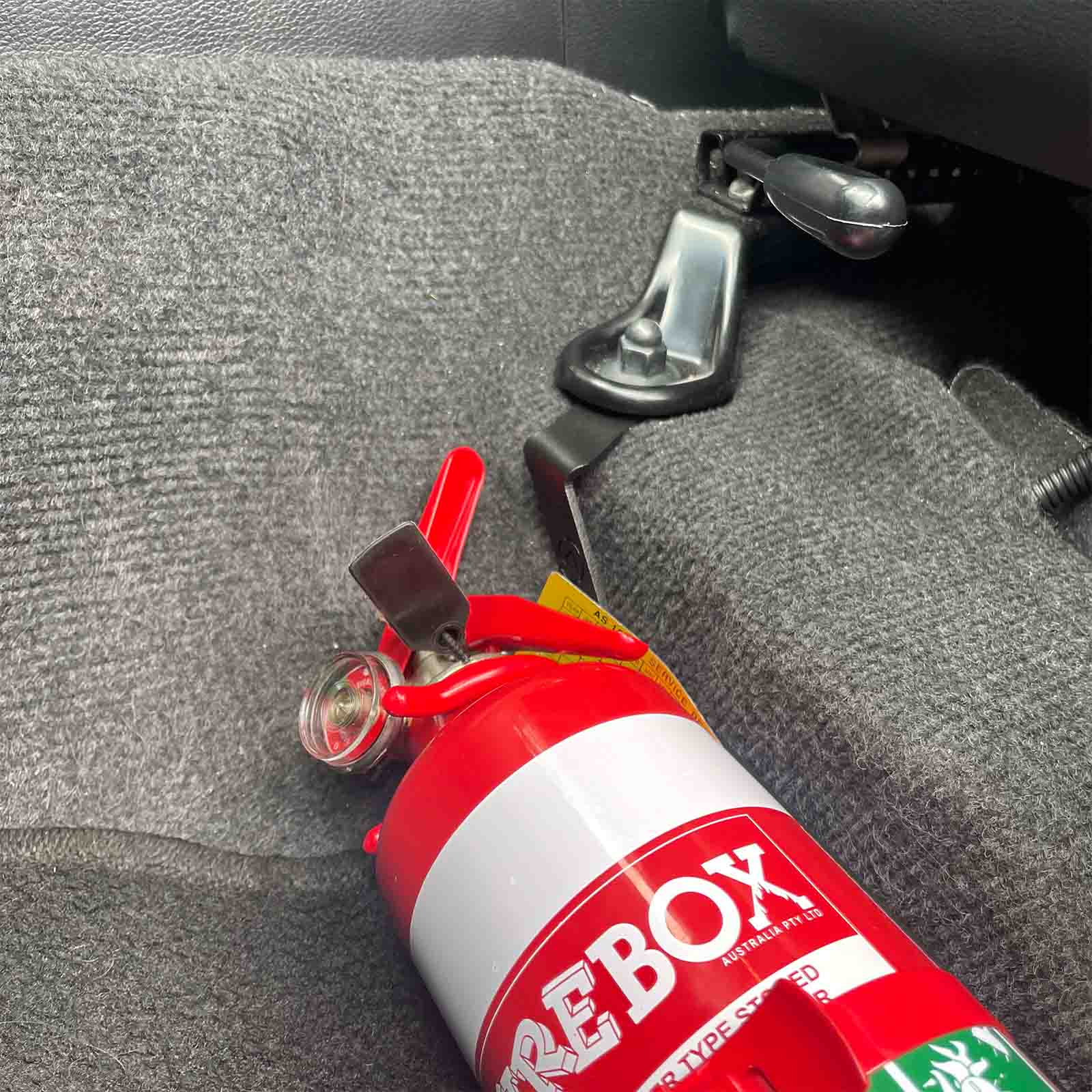 MITSUBISHI TRITON MR FIRE EXTINGUISHER BRACKET - Image 5