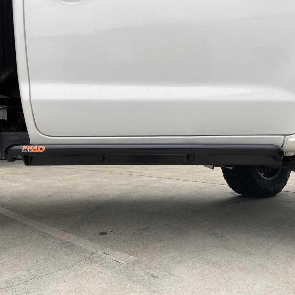 Toyota Hilux N70 ANGLED Rock Sliders / Side Steps – Powdercoated - Image 8